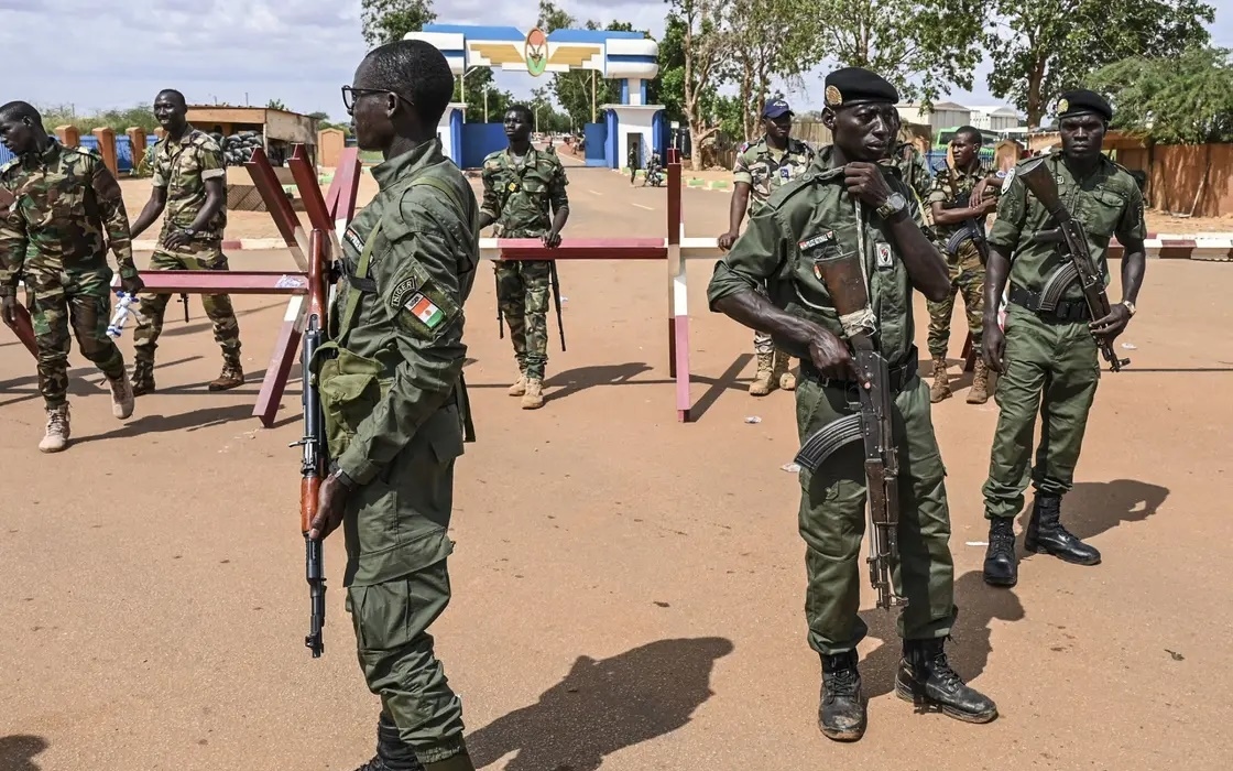 Đảo chính tại Niger: Chính quyền quân sự hoan nghênh Pháp rút quân